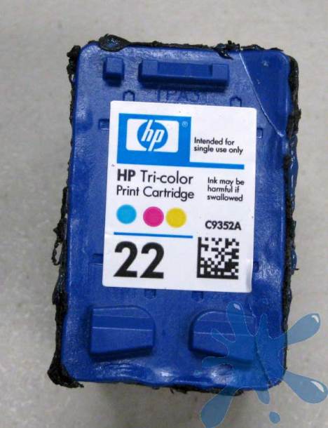 HP Hewlett Packard 22 tri-color color ink cartridge with lid off removed c9352a sponge
